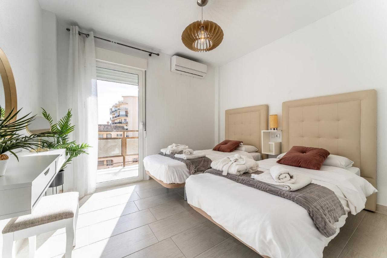 Sea View 2 Bedroom Apartment 2 Min Away From The Beach Torremolinos Exterior photo