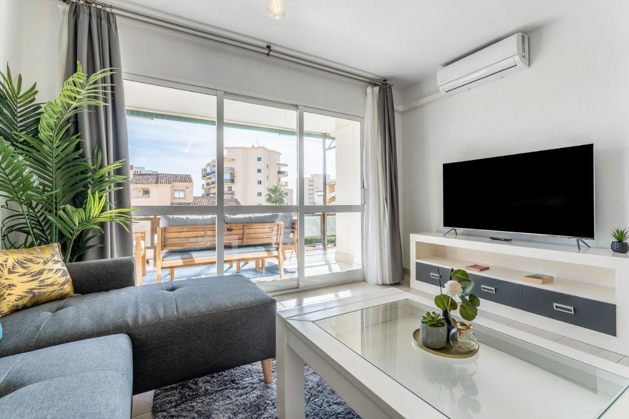 Sea View 2 Bedroom Apartment 2 Min Away From The Beach Torremolinos Exterior photo